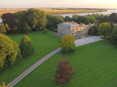Saltmarshe Hall エクステリア 写真