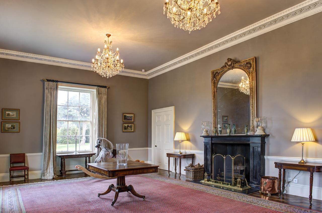 Saltmarshe Hall エクステリア 写真