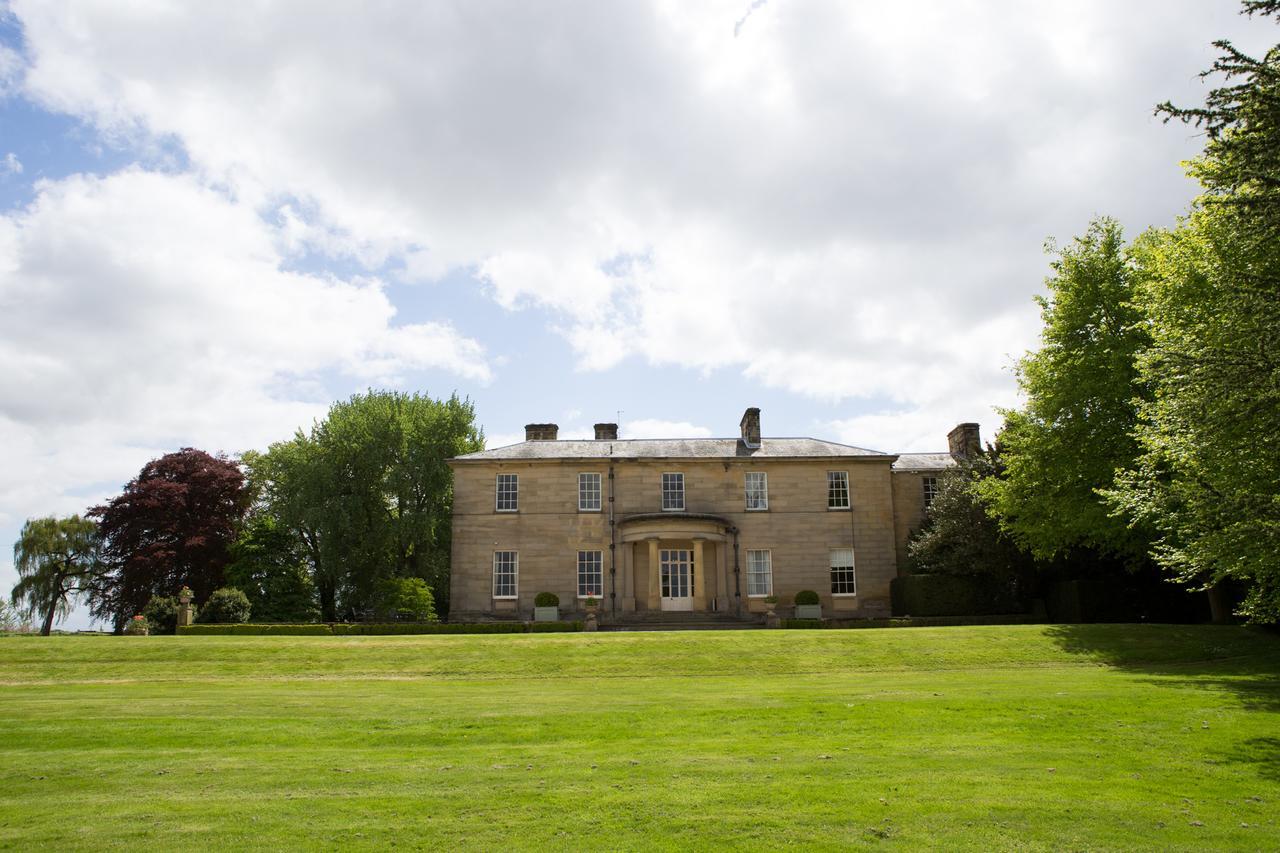 Saltmarshe Hall エクステリア 写真