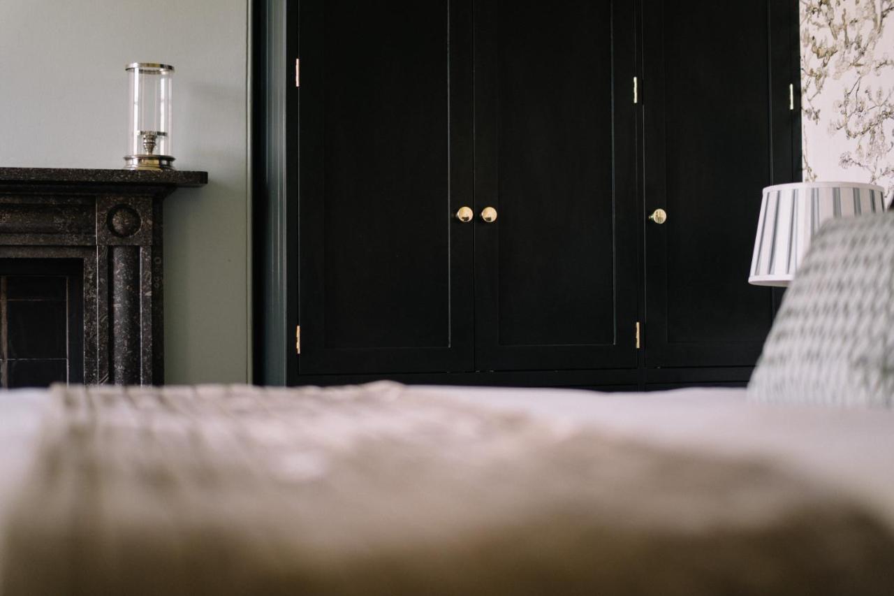 Saltmarshe Hall エクステリア 写真